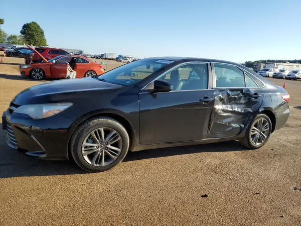 4T1BF1FK8HU389377 2017 TOYOTA CAMRY - Image 1