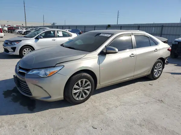 4T1BF1FK8HU391677 2017 TOYOTA CAMRY - Image 1