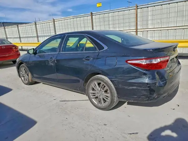 4T1BF1FK8HU392201 2017 TOYOTA CAMRY - Image 2