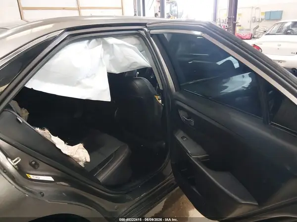 4T1BF1FK8HU392702 2017 TOYOTA CAMRY - Image 8