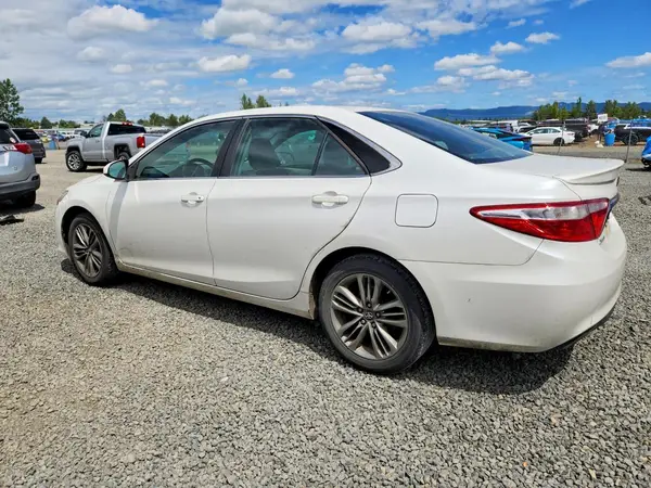 4T1BF1FK8HU398175 2017 TOYOTA CAMRY - Image 2