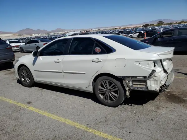 4T1BF1FK8HU398502 2017 TOYOTA CAMRY - Image 2