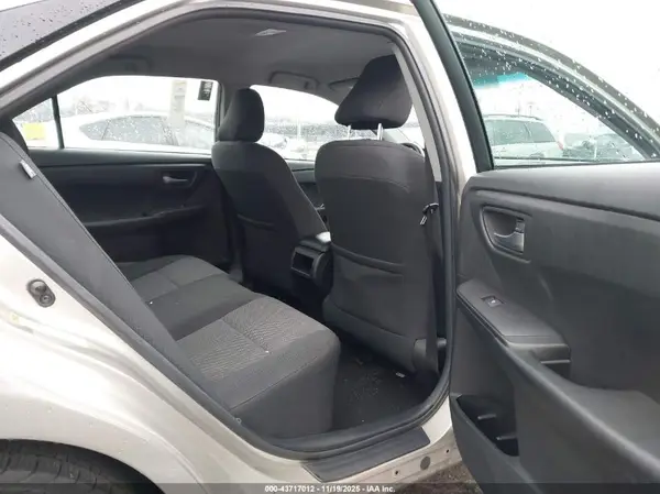 4T1BF1FK8HU401382 2017 TOYOTA CAMRY - Image 8