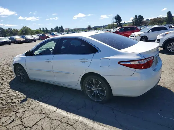 4T1BF1FK8HU406517 2017 TOYOTA CAMRY - Image 2