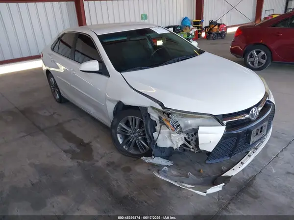 4T1BF1FK8HU407229 2017 TOYOTA CAMRY - Image 1