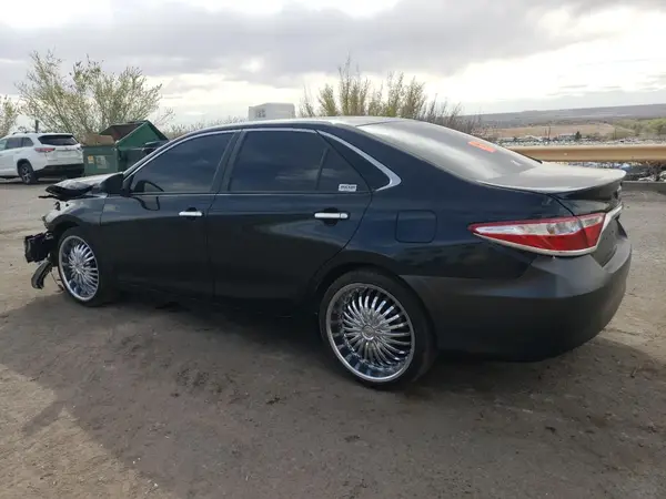 4T1BF1FK8HU407876 2017 TOYOTA CAMRY - Image 2