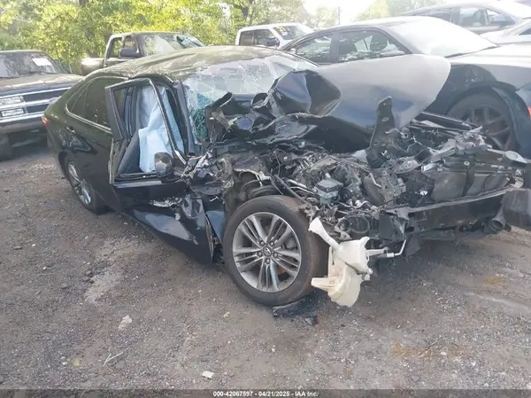 4T1BF1FK8HU408364 2017 TOYOTA CAMRY - Image 1