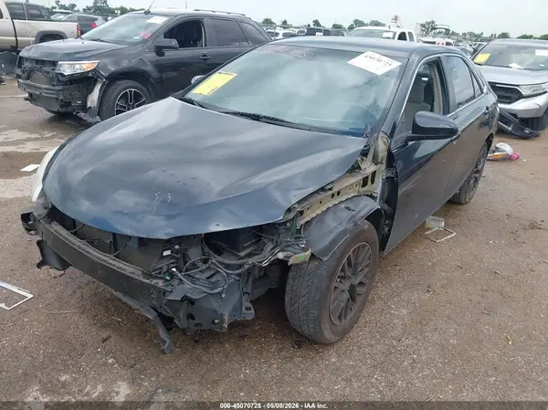 4T1BF1FK8HU410552 2017 TOYOTA CAMRY - Image 2
