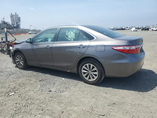 4T1BF1FK8HU412012 2017 TOYOTA CAMRY - Image 2