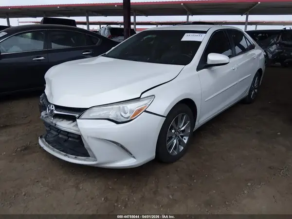 4T1BF1FK8HU412060 2017 TOYOTA CAMRY - Image 2