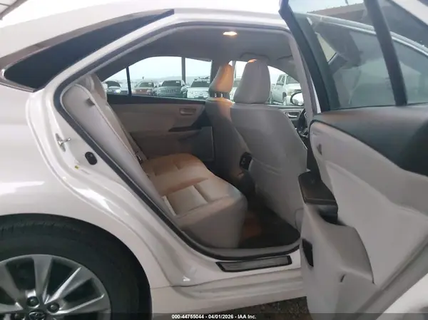 4T1BF1FK8HU412060 2017 TOYOTA CAMRY - Image 8