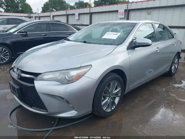 4T1BF1FK8HU413273 2017 TOYOTA CAMRY - Image 2