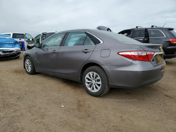 4T1BF1FK8HU415721 2017 TOYOTA CAMRY - Image 2