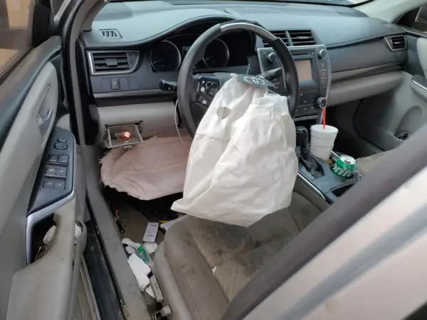 4T1BF1FK8HU416352 2017 TOYOTA CAMRY - Image 8