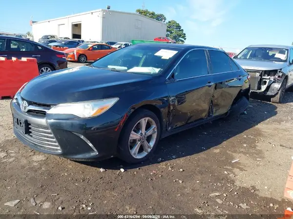 4T1BF1FK8HU416612 2017 TOYOTA CAMRY - Image 2