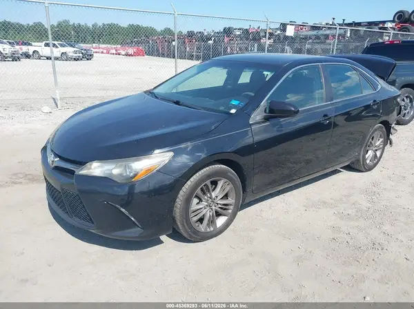4T1BF1FK8HU416853 2017 TOYOTA CAMRY - Image 2