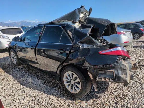 4T1BF1FK8HU417386 2017 TOYOTA CAMRY - Image 2