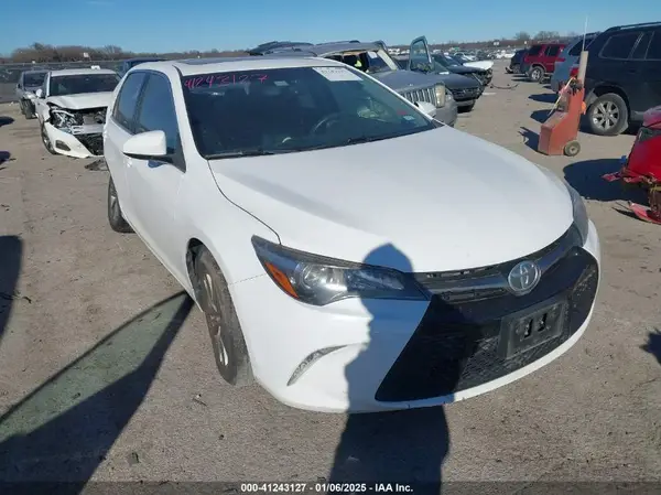 4T1BF1FK8HU420904 2017 TOYOTA CAMRY - Image 1