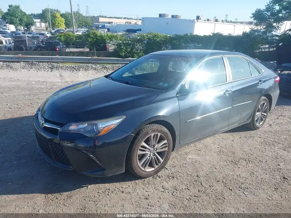 4T1BF1FK8HU423527 2017 TOYOTA CAMRY - Image 2