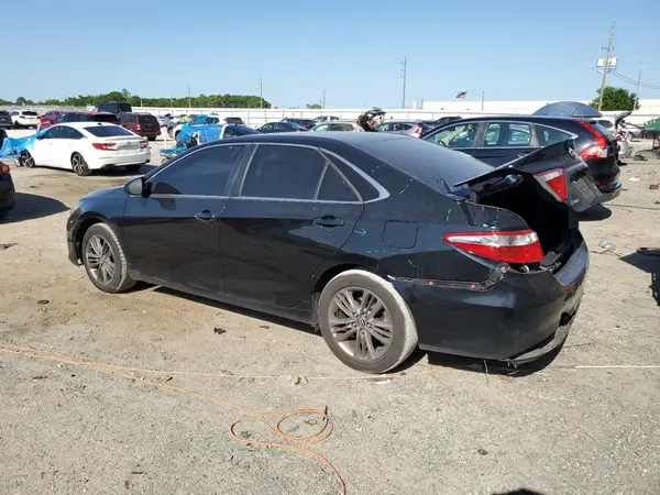 4T1BF1FK8HU425987 2017 TOYOTA CAMRY - Image 2