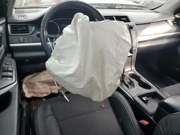 4T1BF1FK8HU427318 2017 TOYOTA CAMRY - Image 8