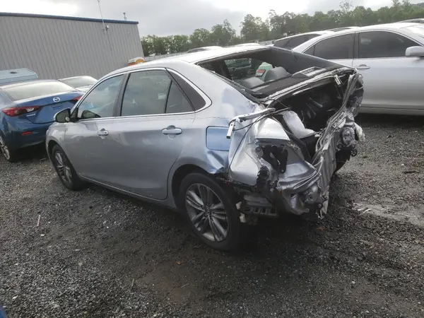 4T1BF1FK8HU428095 2017 TOYOTA CAMRY - Image 2