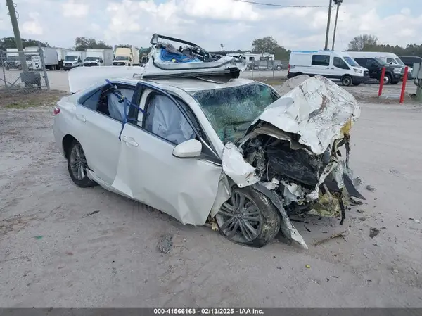 4T1BF1FK8HU430283 2017 TOYOTA CAMRY - Image 1
