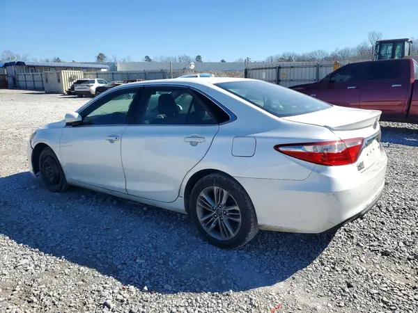 4T1BF1FK8HU430381 2017 TOYOTA CAMRY - Image 2