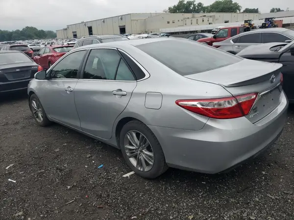 4T1BF1FK8HU431594 2017 TOYOTA CAMRY - Image 2
