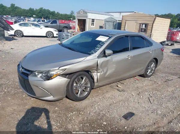 4T1BF1FK8HU433121 2017 TOYOTA CAMRY - Image 2