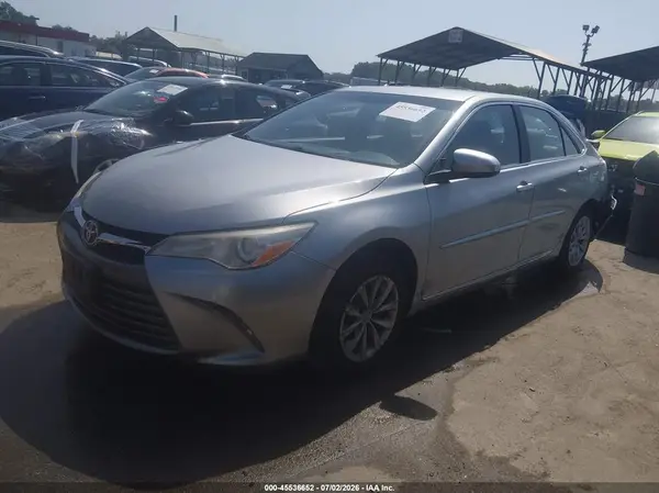4T1BF1FK8HU434611 2017 TOYOTA CAMRY - Image 2