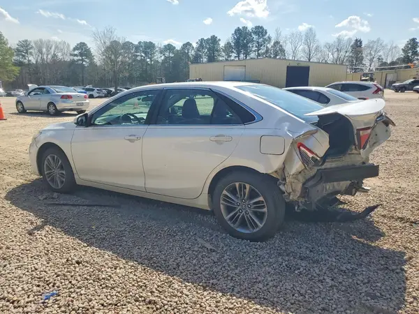 4T1BF1FK8HU441719 2017 TOYOTA CAMRY - Image 2