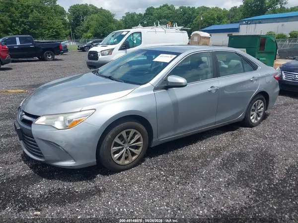 4T1BF1FK8HU443213 2017 TOYOTA CAMRY - Image 2