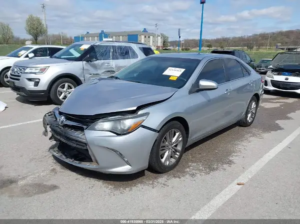 4T1BF1FK8HU443714 2017 TOYOTA CAMRY - Image 2