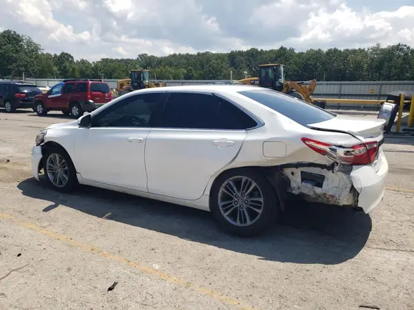 4T1BF1FK8HU445334 2017 TOYOTA CAMRY - Image 2