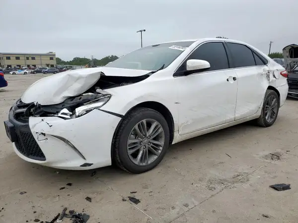 4T1BF1FK8HU446161 2017 TOYOTA CAMRY - Image 1