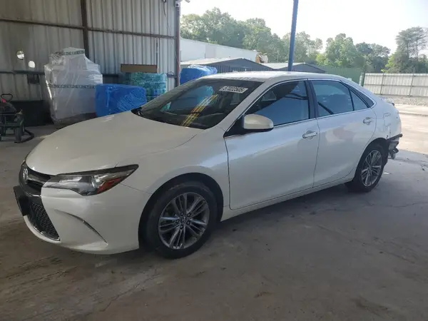 4T1BF1FK8HU449724 2017 TOYOTA CAMRY - Image 1
