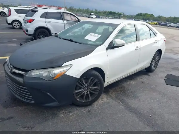 4T1BF1FK8HU450498 2017 TOYOTA CAMRY - Image 2