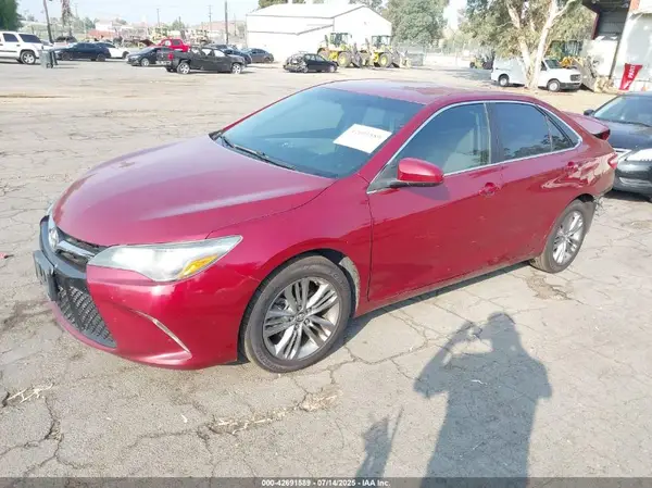 4T1BF1FK8HU615580 2017 TOYOTA CAMRY - Image 2