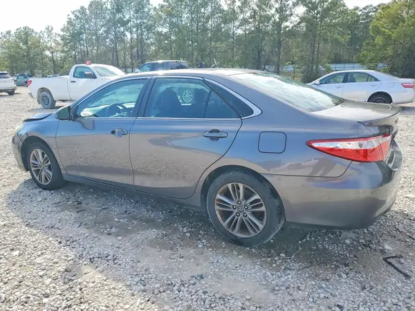 4T1BF1FK8HU617040 2017 TOYOTA CAMRY - Image 2