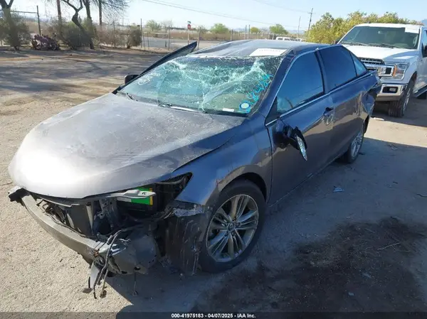 4T1BF1FK8HU618429 2017 TOYOTA CAMRY - Image 2