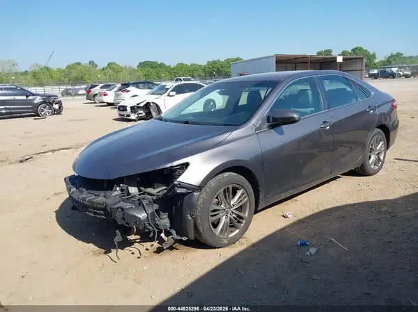 4T1BF1FK8HU619855 2017 TOYOTA CAMRY - Image 2