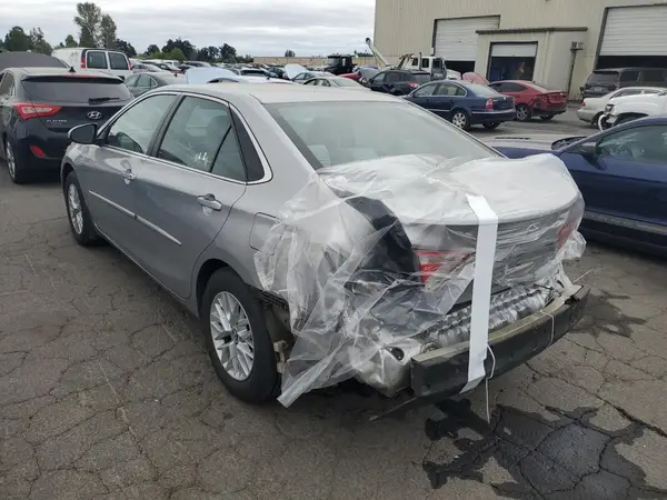 4T1BF1FK8HU623985 2017 TOYOTA CAMRY - Image 2
