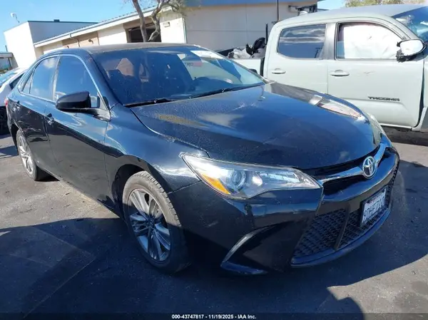 4T1BF1FK8HU625395 2017 TOYOTA CAMRY - Image 1