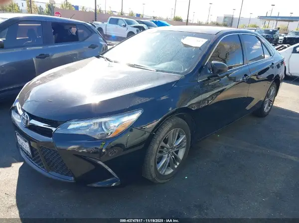 4T1BF1FK8HU625395 2017 TOYOTA CAMRY - Image 2