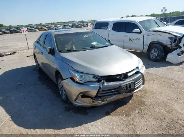 4T1BF1FK8HU625946 2017 TOYOTA CAMRY - Image 1