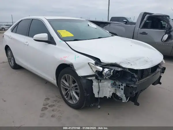 4T1BF1FK8HU626143 2017 TOYOTA CAMRY - Image 1