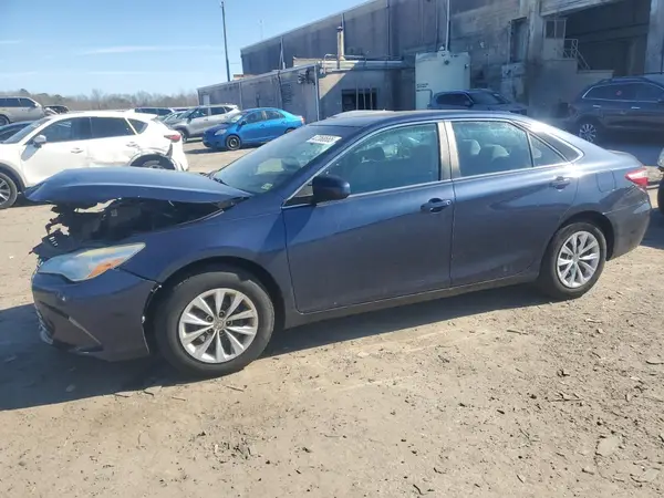 4T1BF1FK8HU629527 2017 TOYOTA CAMRY - Image 1