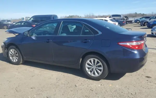 4T1BF1FK8HU629527 2017 TOYOTA CAMRY - Image 2