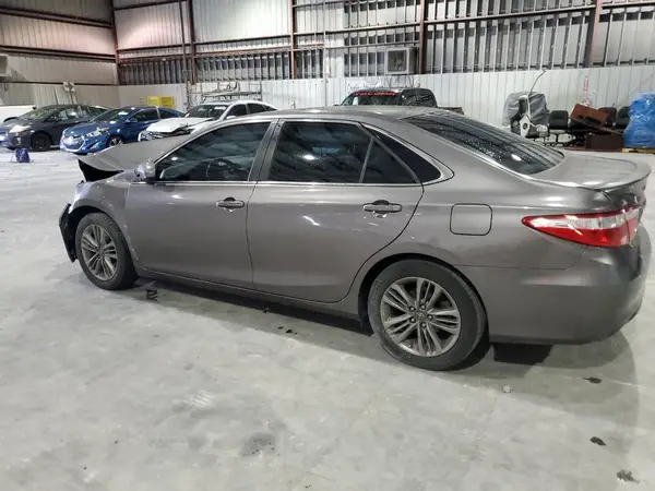 4T1BF1FK8HU630578 2017 TOYOTA CAMRY - Image 2